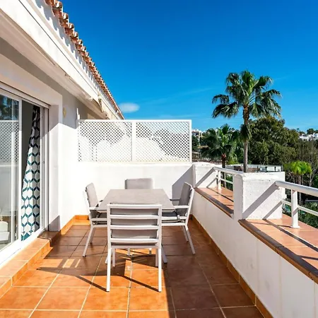 New Golden Mile 2br Pool, Terrace, Parking *