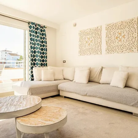 New Golden Mile 2br Pool, Terrace, Parking Estepona