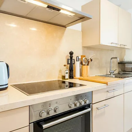New Golden Mile 2br Pool, Terrace, Parking Estepona