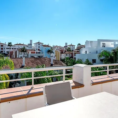 New Golden Mile 2br Pool, Terrace, Parking Lejlighed