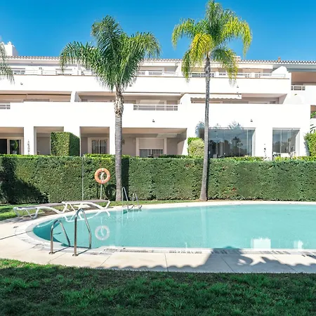 New Golden Mile 2br Pool, Terrace, Parking *